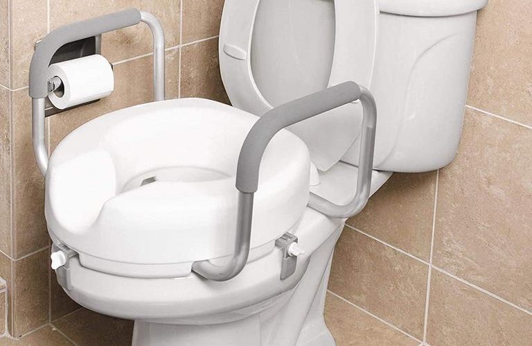 Best Raised Toilet Seats With Arms For Elderly [2022]